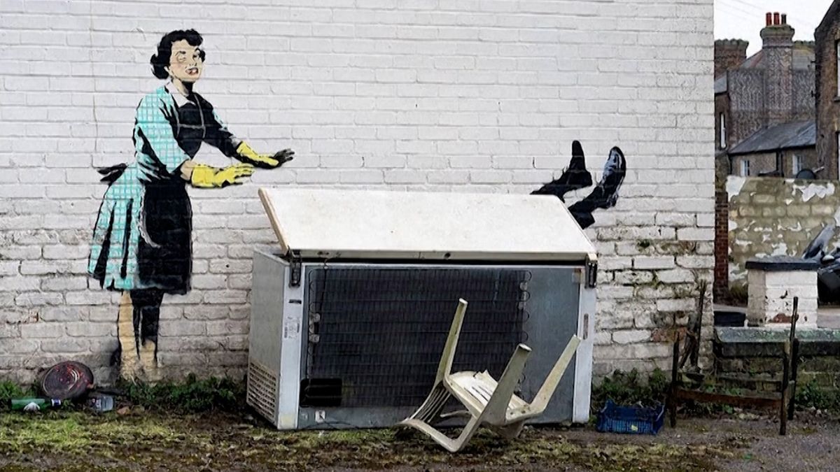 Banksyho valentýnské dílo upozorňující na domácí násilí bylo po pár hodinách odstraněno